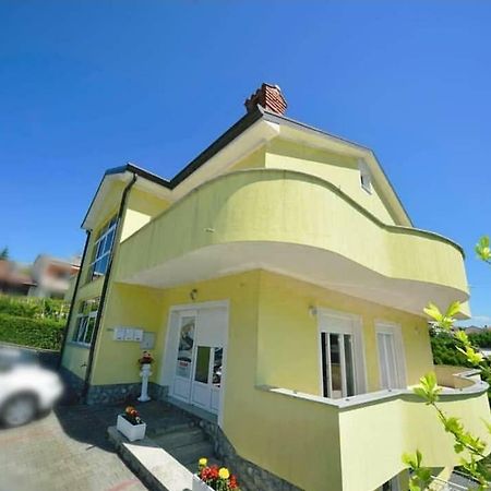 Apartments Mrkonja Матулі Екстер'єр фото