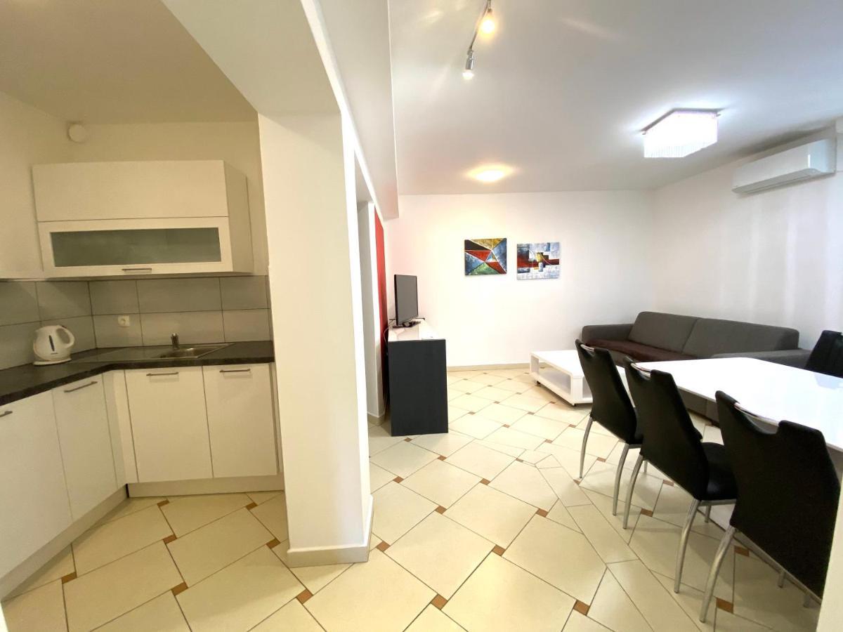 Apartments Mrkonja Матулі Екстер'єр фото