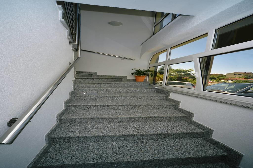 Apartments Mrkonja Матулі Екстер'єр фото