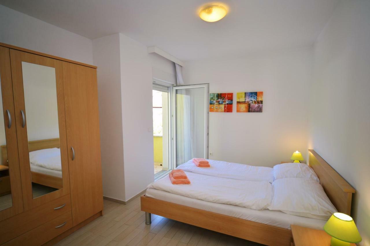 Apartments Mrkonja Матулі Екстер'єр фото