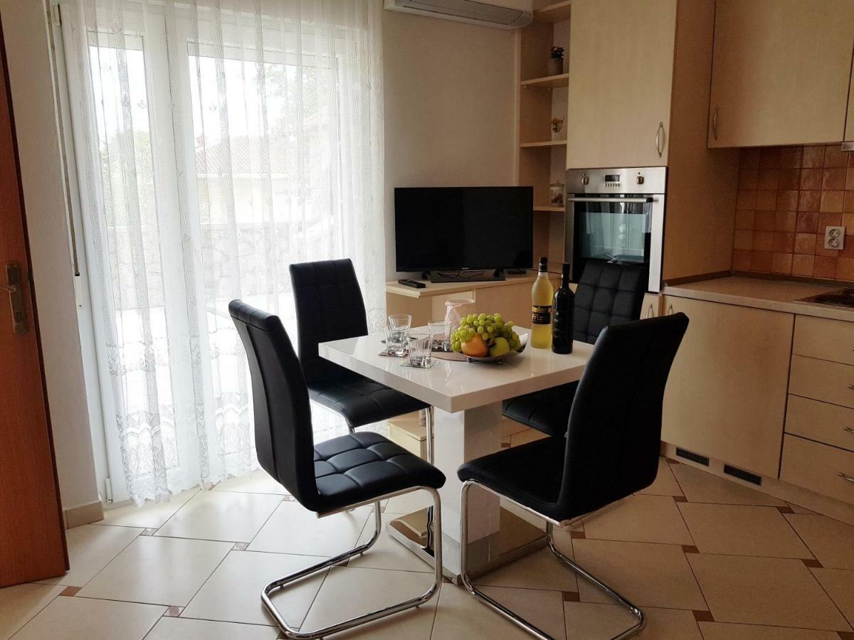 Apartments Mrkonja Матулі Екстер'єр фото