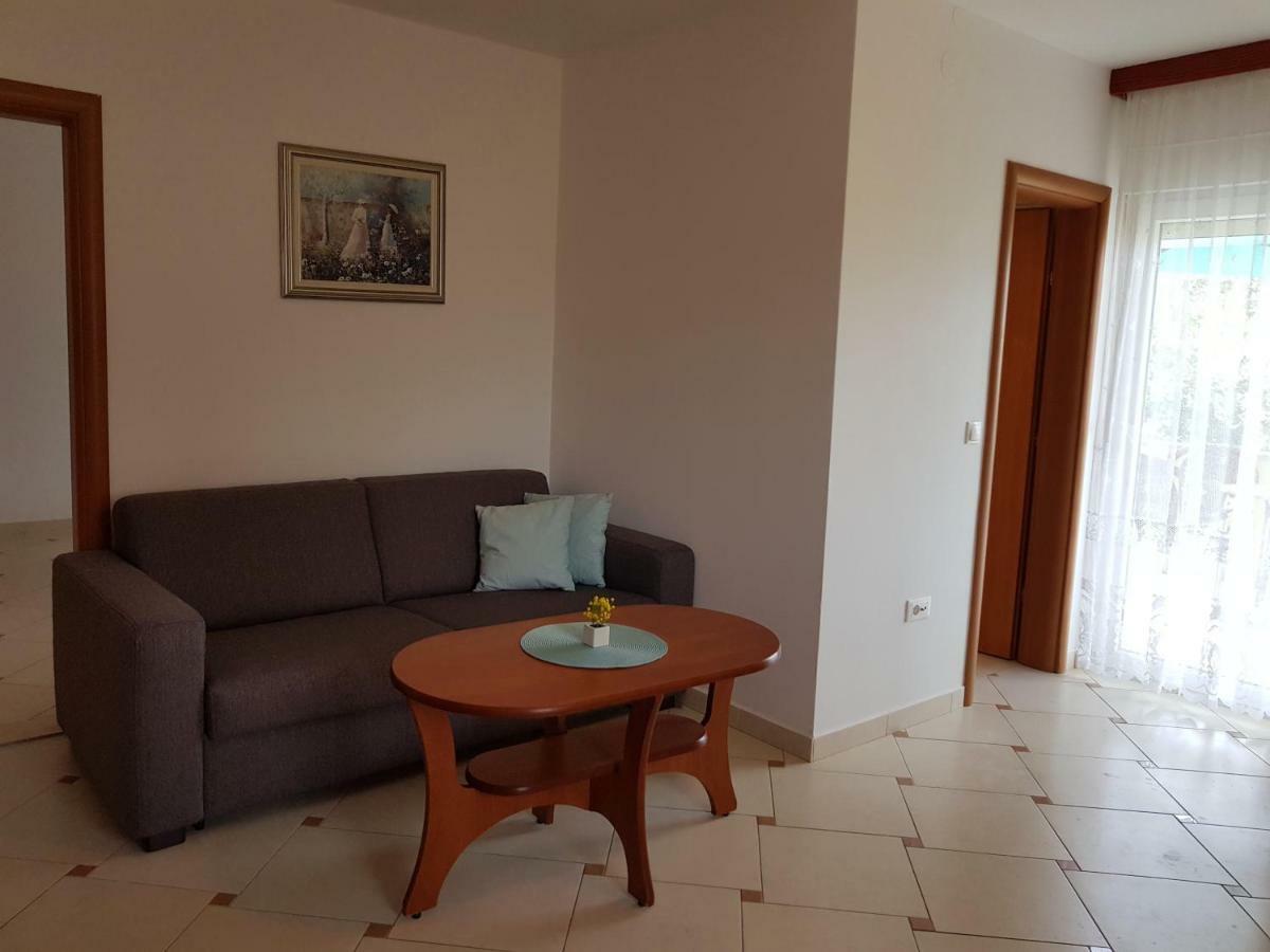 Apartments Mrkonja Матулі Екстер'єр фото