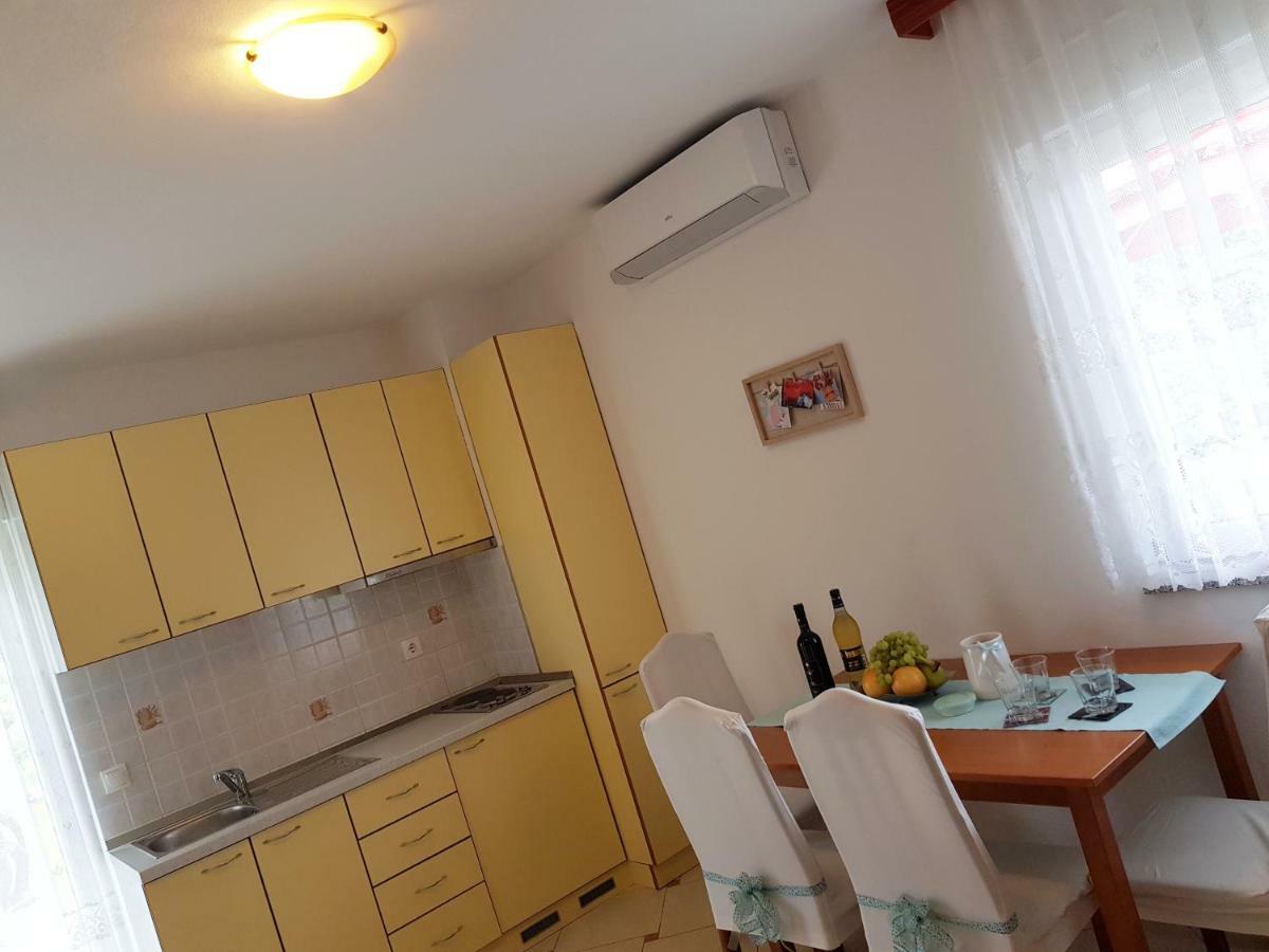 Apartments Mrkonja Матулі Екстер'єр фото